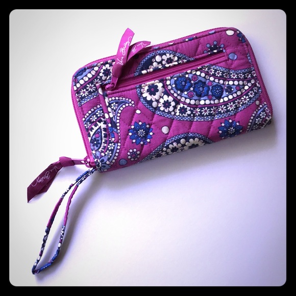 Vera Bradley Handbags - Vera Bradley vintage wristlet wallet